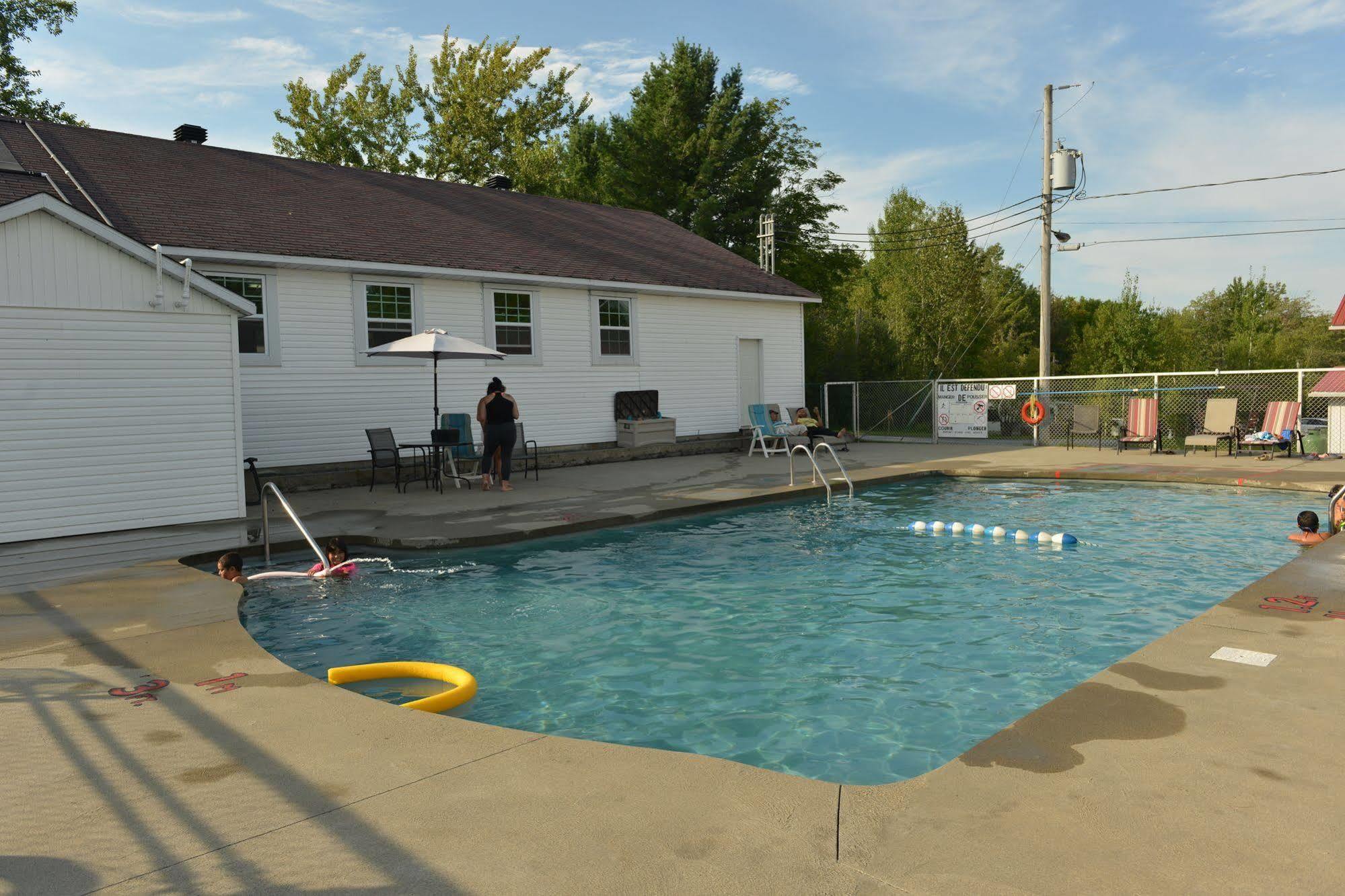 Auberge Papillon Lune Richmond Екстер'єр фото